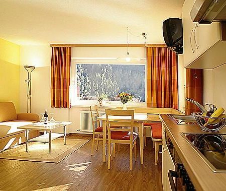 Haus Lydia Apartment Sankt Anton am Arlberg Ngoại thất bức ảnh